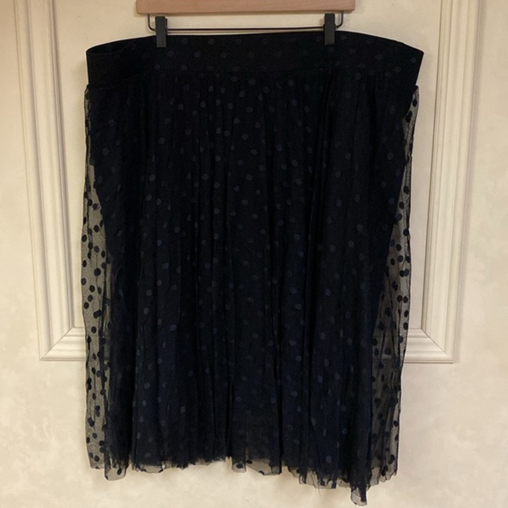 Elegant Black Polka Dot Skirt